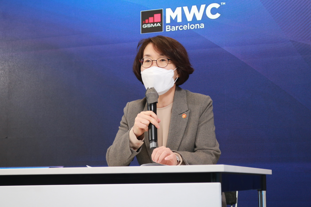 Science Minister Lim Hye-sook speaks during a MWC 2022 press conference held in Barcelona, Spain. (Joint Press Corps)