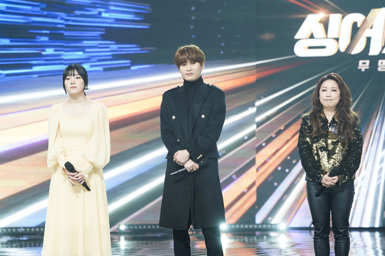 Top three contestants on the second season of JTBC's 