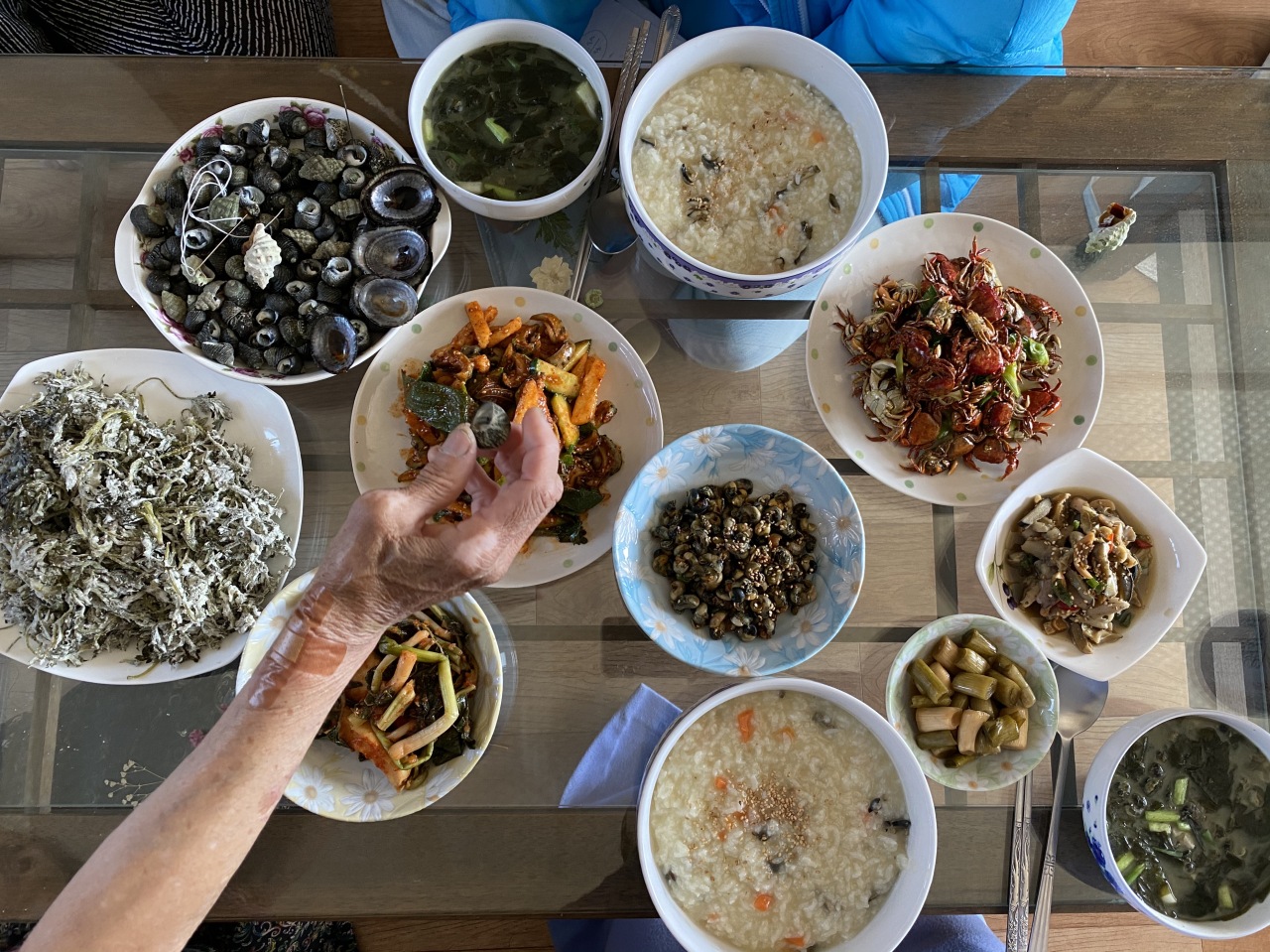 A meal of Jeju Island’s haenyeo is photographed in 2019. (Spoken Company)