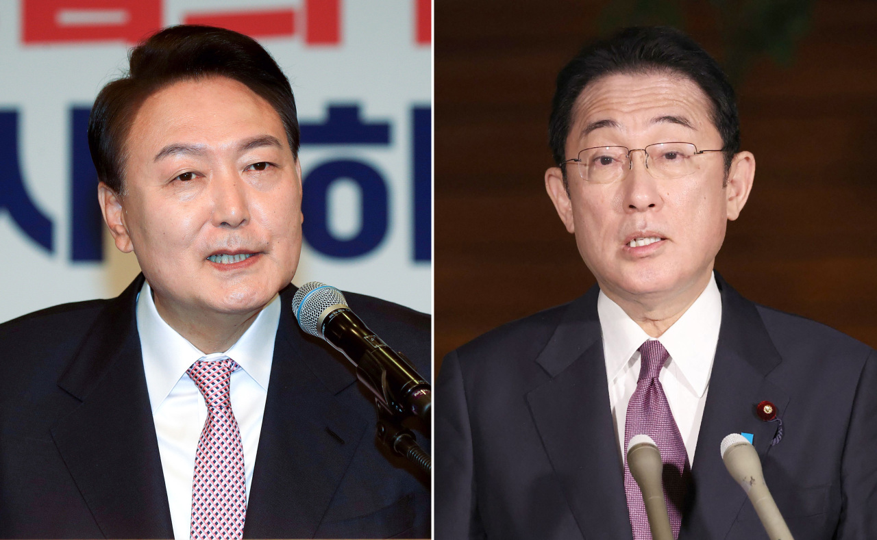 President-elect Yoon Suk-yeol (left) Japanese Prime Minister Fumio Kishida (Yonhap)