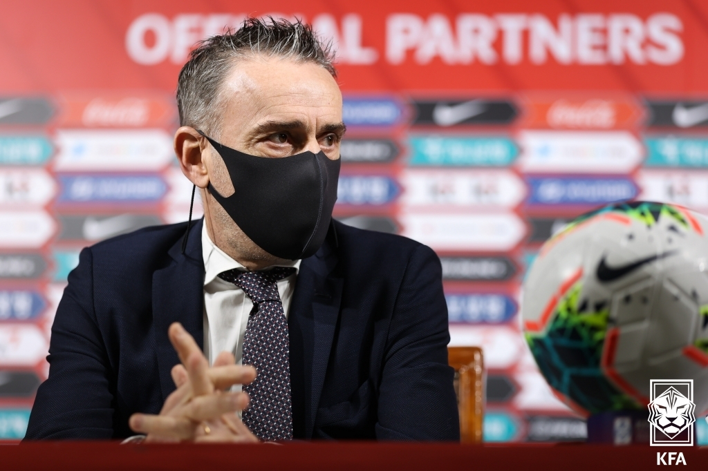 Paulo Bento, head coach of the South Korean men's national football team, speaks at a press conference at the Korea Football Association (KFA) House in Seoul on Monday, in this photo provided by the KFA. (Yonhap)