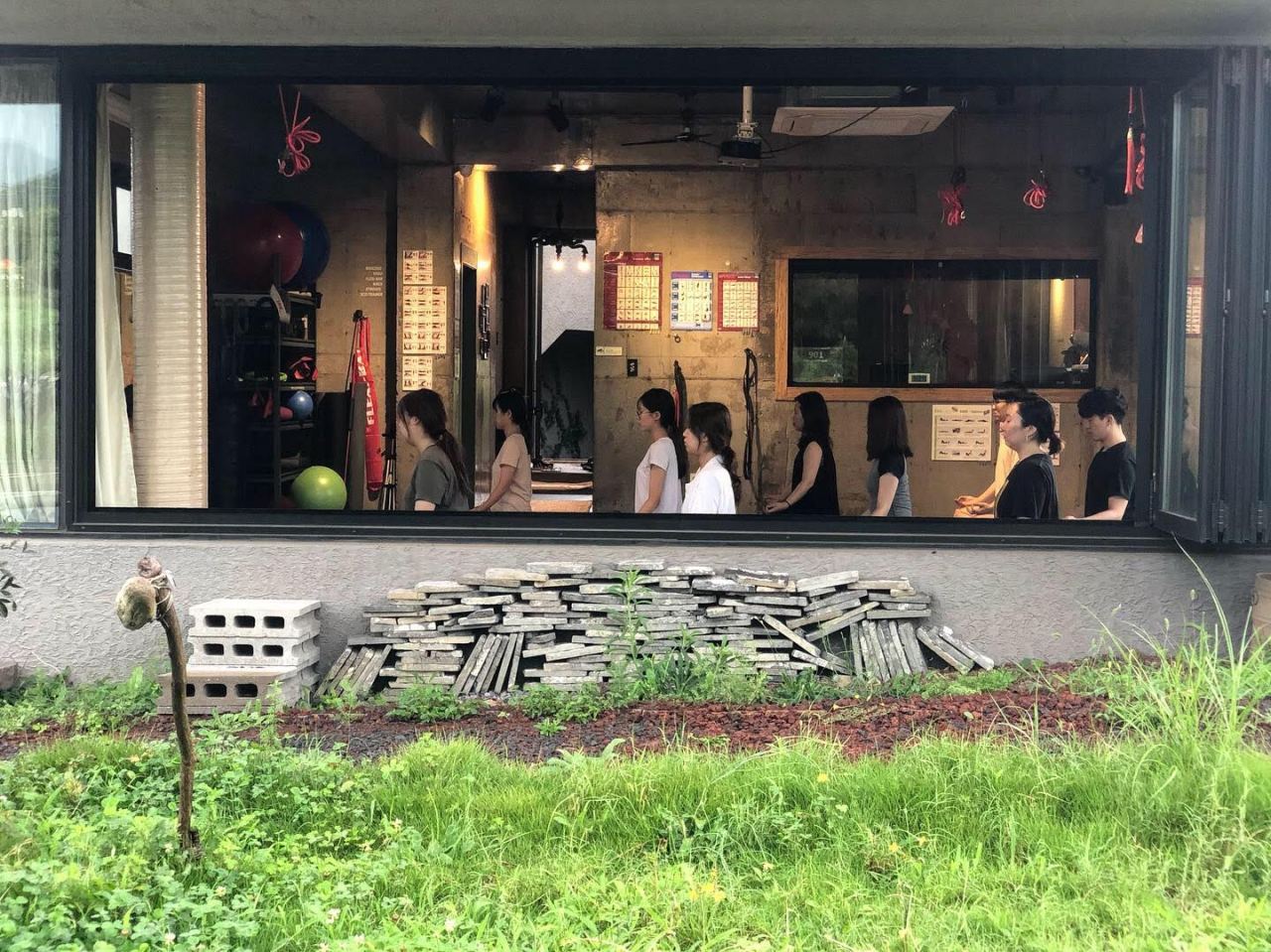 Jeju 901, a brunch cafe and guest house, offers regular yoga sessions in Jeju City, Jeju Island. (KTO)