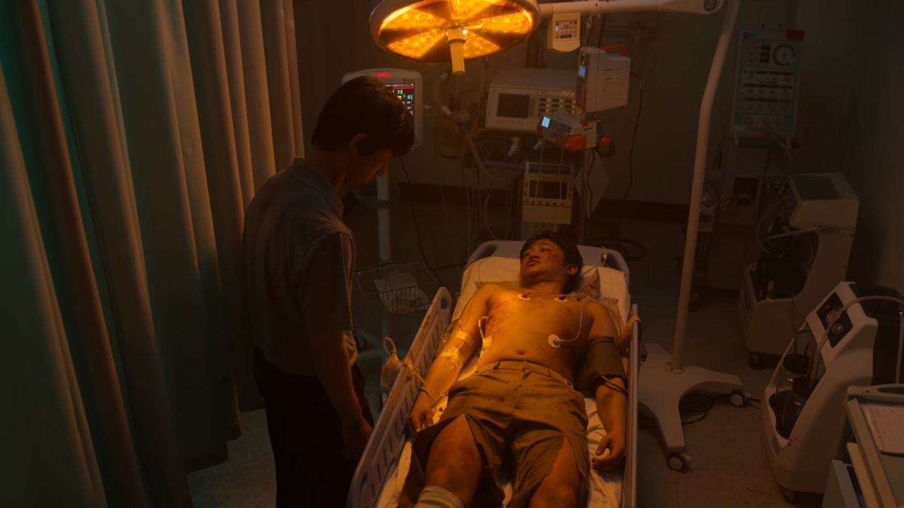 Lee Min-goo plays Jin-su, who is physically assaulted at school, in “All of Us Are Dead” (Netflix)