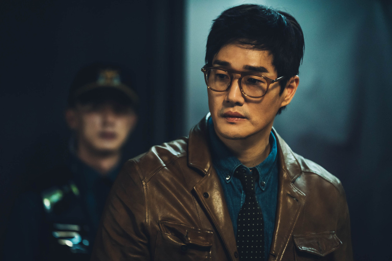 Actor Yoo Ji-tae plays a professor in “Money Heist: Korea - Joint Economic Area” (Netflix)