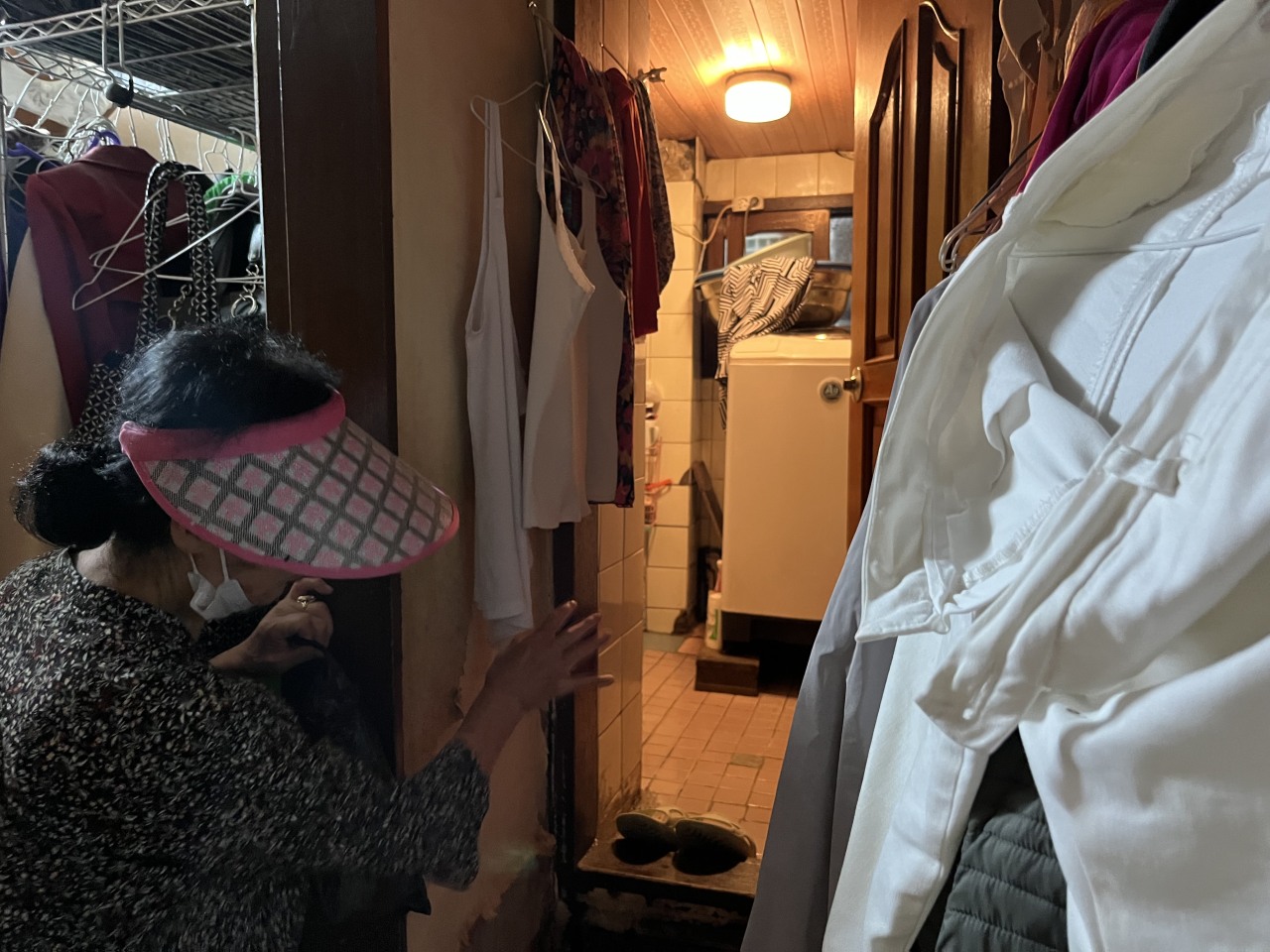 Sohn said water poured in through the windows of her bathroom and kitchen. At one point, the water was up to her knees, she said. (Kim Arin/The Korea Herald)