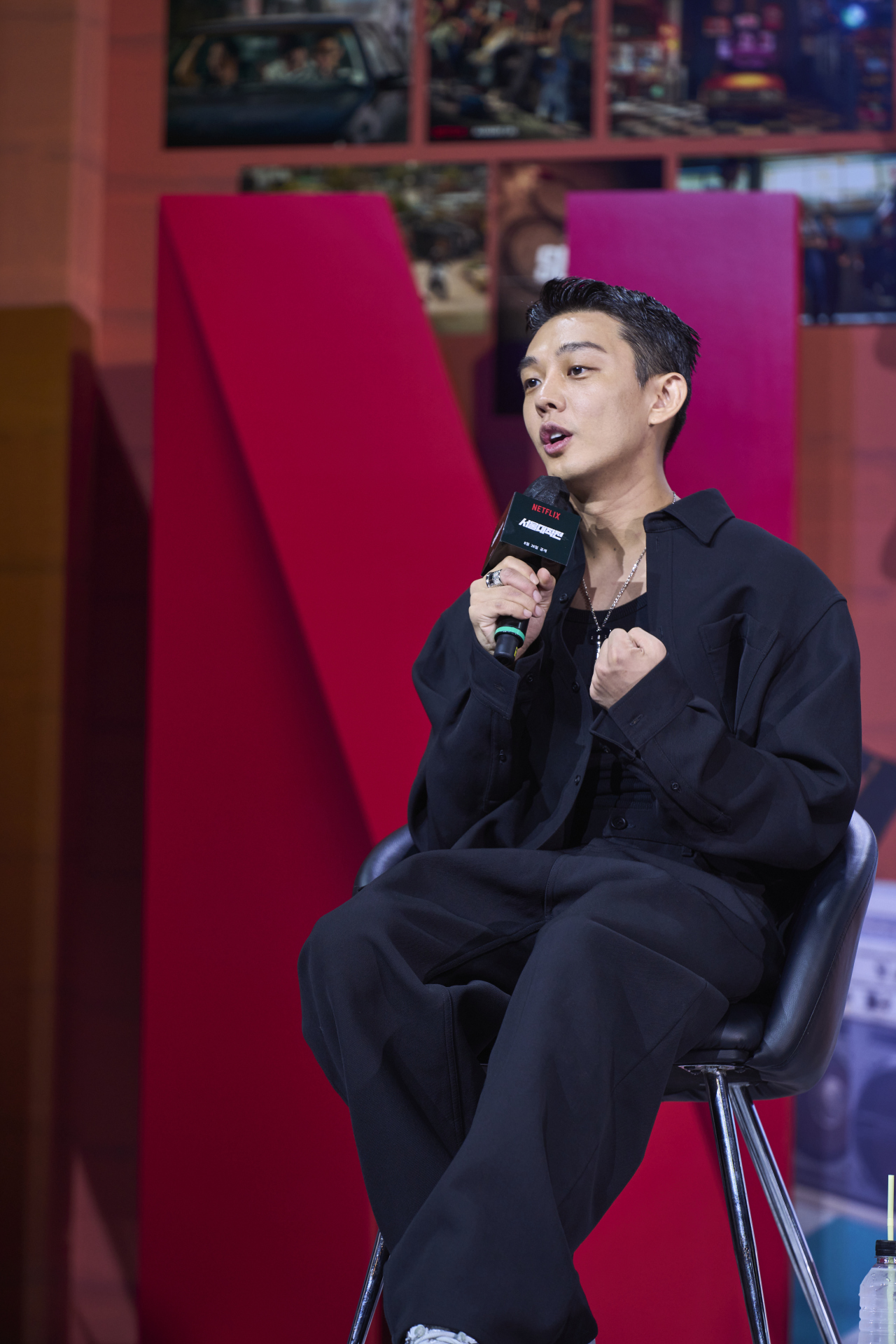 Actor Yoo Ah-in talks during a press conference for the Netflix film “Seoul Vibe” at Grand InterContinental Seoul Parnas in Seoul on Tuesday. (Netflix)