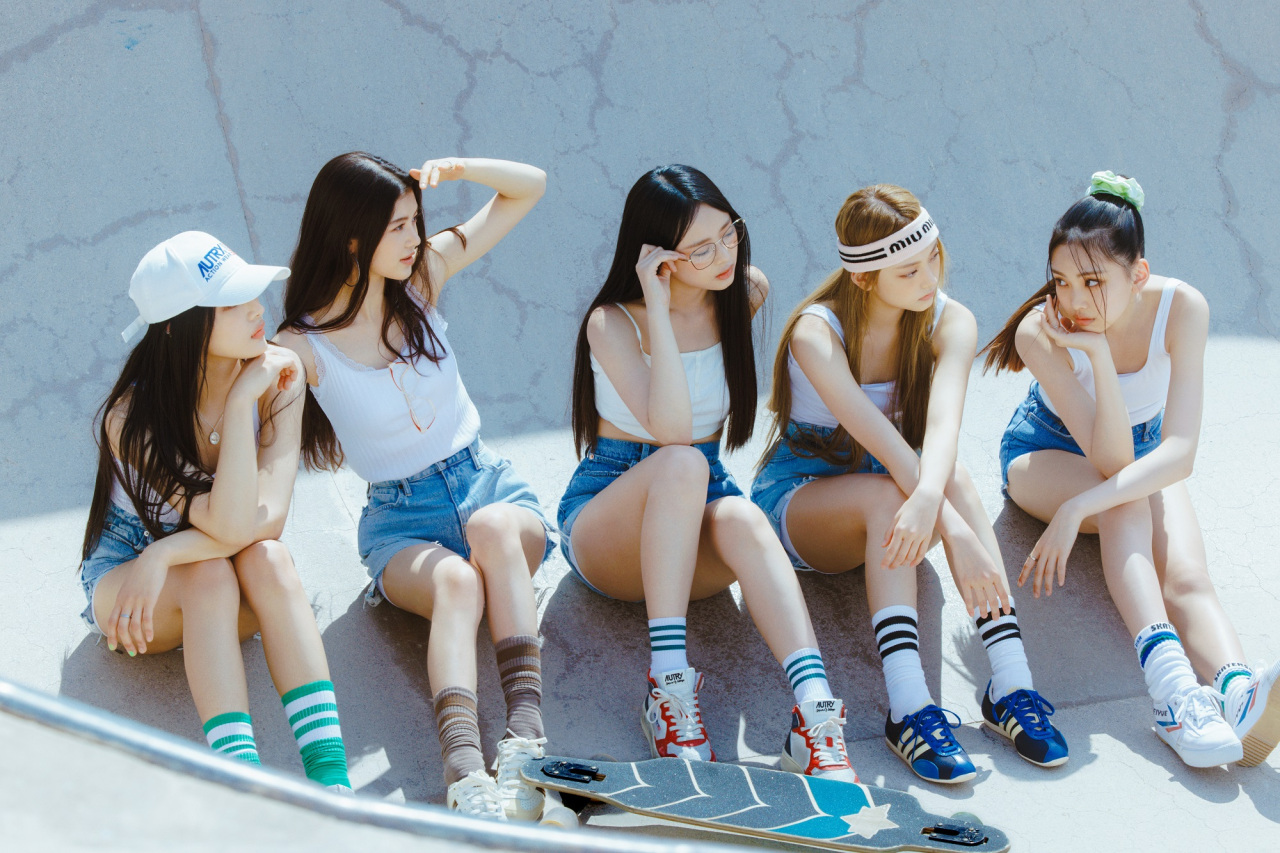 K-pop girl group NewJeans (Ador)