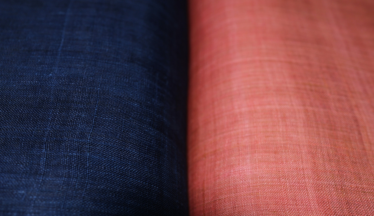 Indigo and safflower (right) dyed fabrics show two primary colors of ancient Korean dyeing.Photo © Hyungwon Kang