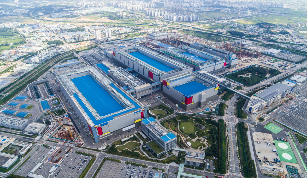 Samsung chip plants look to stamp out carbon footprint
