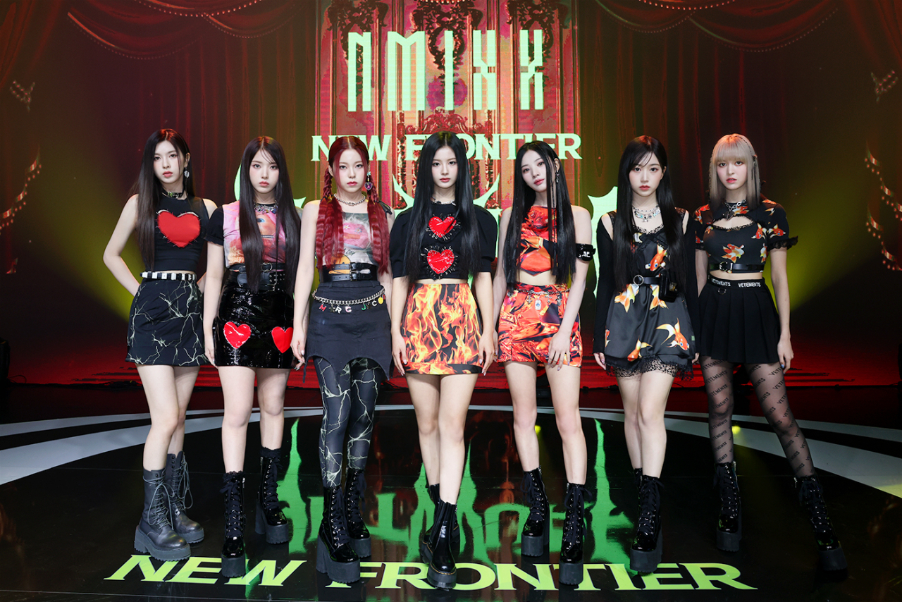 Girl group NMIXX (JYP Entertainment)