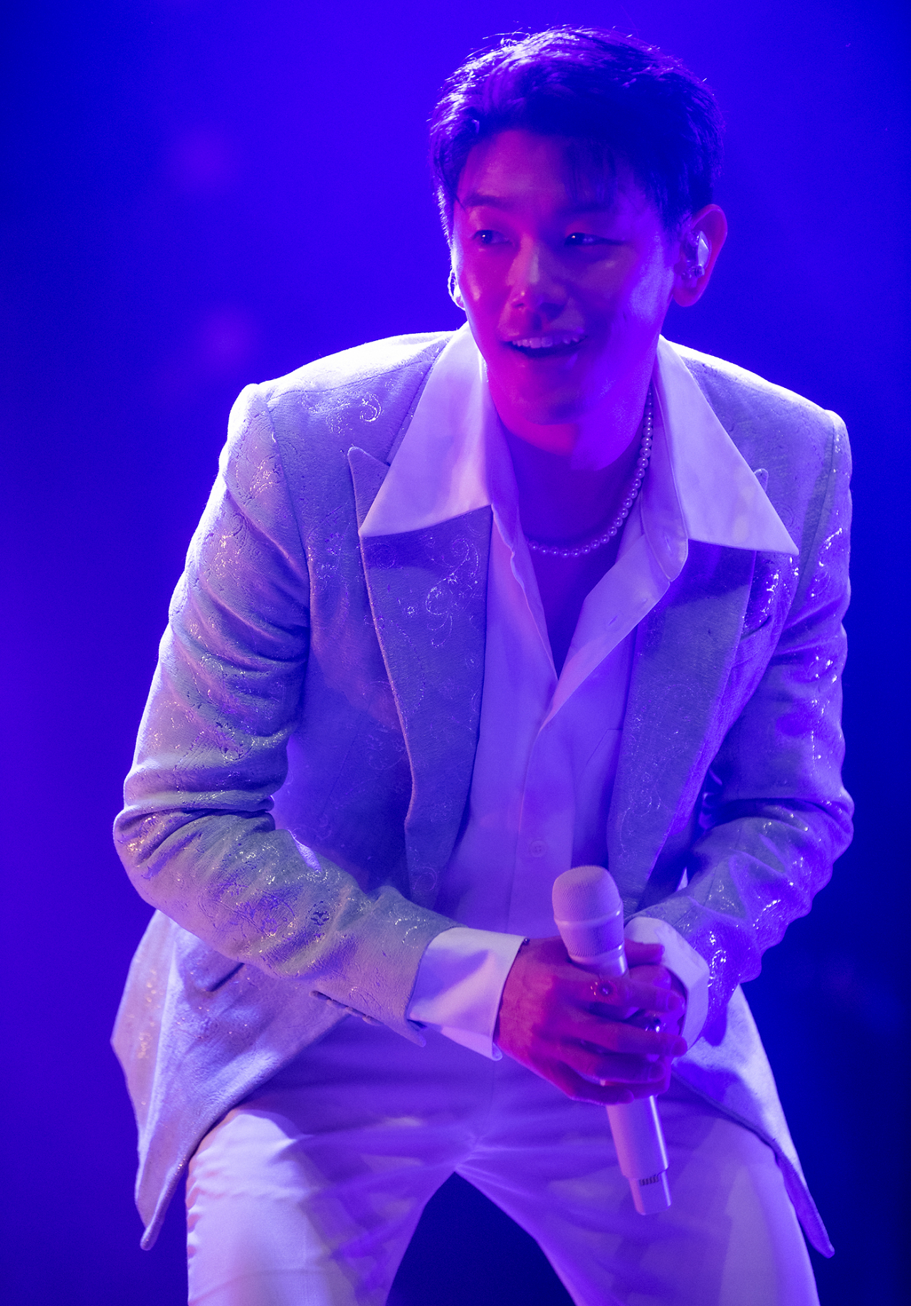 에릭남이 1일 서울 광진구 예스24 라이브홀에서 월드투어 콘서트를 열고 있다.  (라이브네이션코리아)