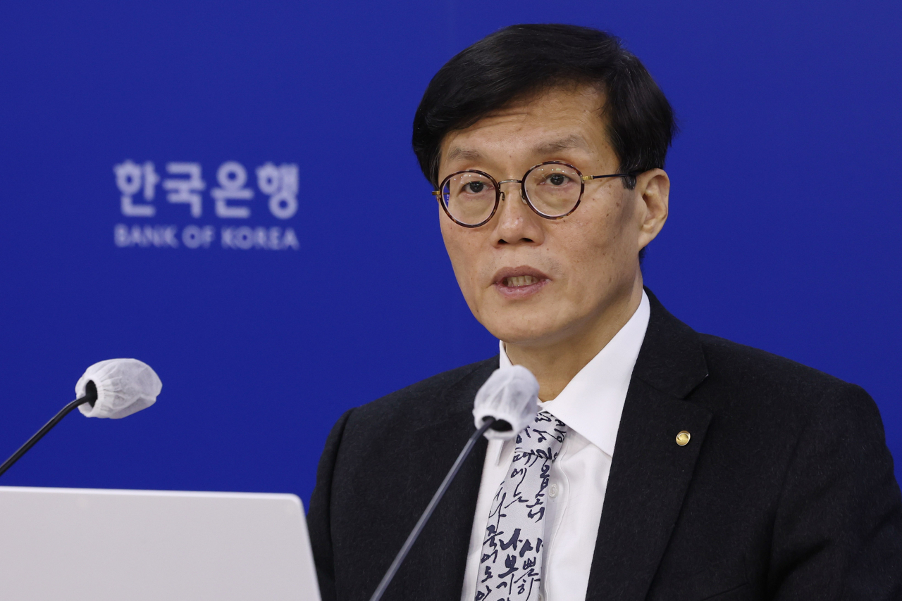 Bank of Korea Gov. Rhee Chang-yong speaks during a press conference following the bank’s policy rate decision, at the central bank headquarters in Seoul on Thursday. (Yonhap)