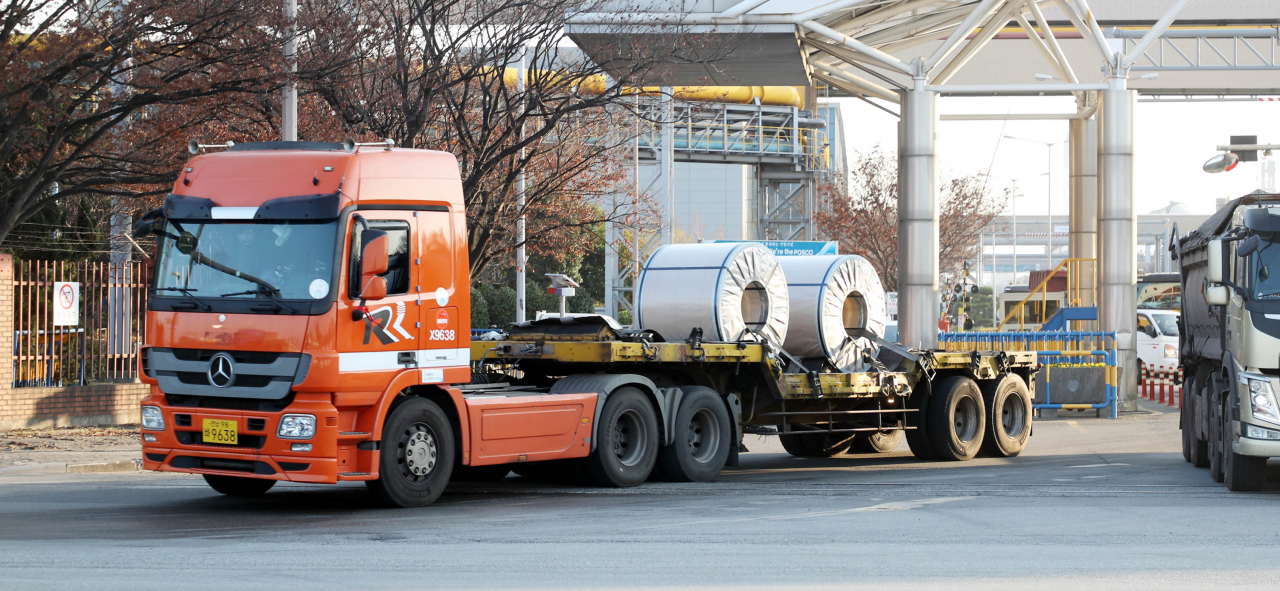 Korea issues return-to-work order for 10,500 more truckers