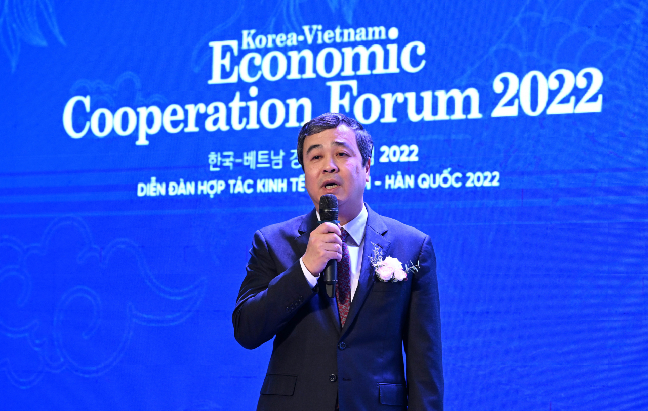 Ngo Dong Hai, secretary of the Thai Binh Provincial Party Committee, during the Korea-Vietnam Economic Cooperation Forum held on Friday in Hanoi, Vietnam, Friday. (Park Hae-mook/The Korea Herald)