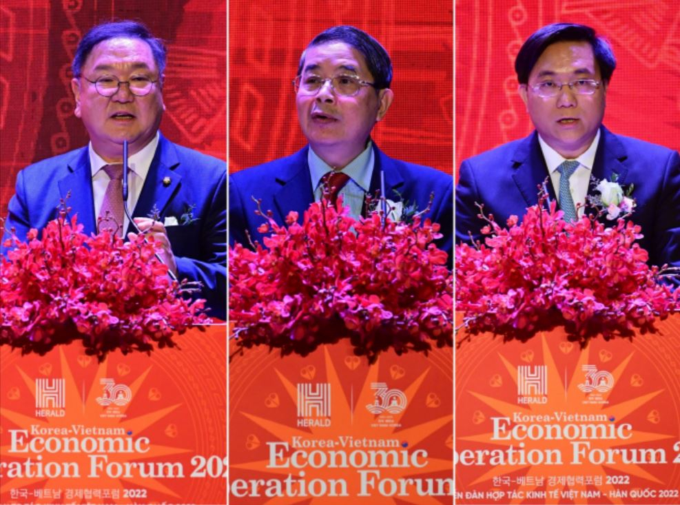 From left: Rep. Kim Tae-nyeon, head of the Korea-Vietnam Parliamentary Friendship Group; Nguyen Duc Hai, vice chairman of the National Assembly of Vietnam; and Tran Tuy Dong, deputy minister of Planning and Investment of Vietnam (Park Hae-mook/The Korea Herald)