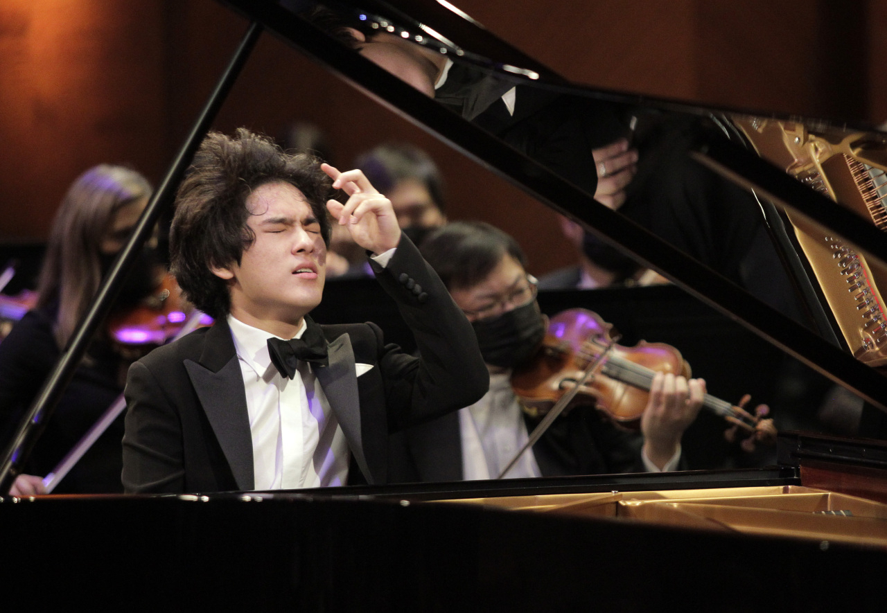 Pianist Lim Yun-chan performs during the final round of the 17th Van Cliburn International Piano Competition in Fort Worth, Texas, on June 17, 2022. Lim won the first prize at the competition, which makes the 18-year-old pianist eligible for alternative public service in lieu of full-time active duty service. (The Van Cliburn International Piano Competition)