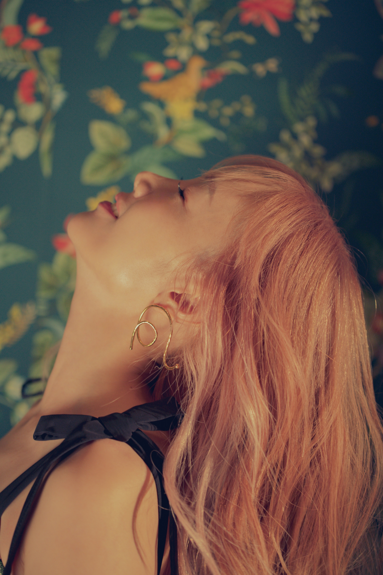 Singer Byul's concept pictures for her sixth LP