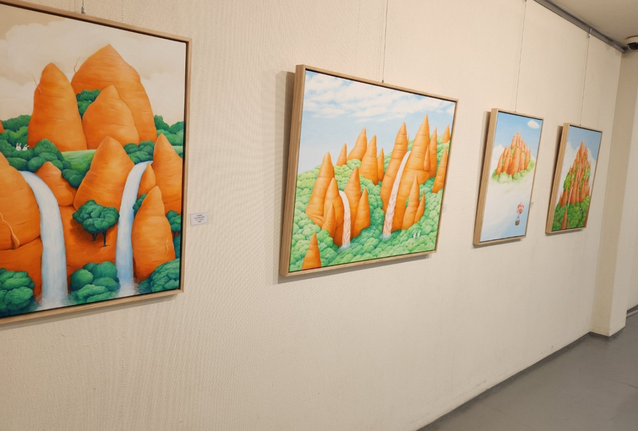 “Carrotopia” by contemporary artist Kim Pyo-joong (Choi Jae-hee/The Korea Herald)