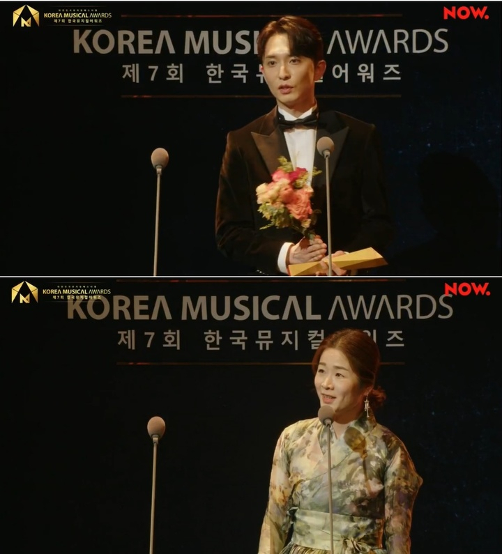 Winners for best actor, Yoon Na-mu (top), and best actress, Lee Ja-ram, speak at the 7th Korea Musical Awards ceremony at LG Arts Center in Seoul on Monday. (Korea Musical Theatre Association)
