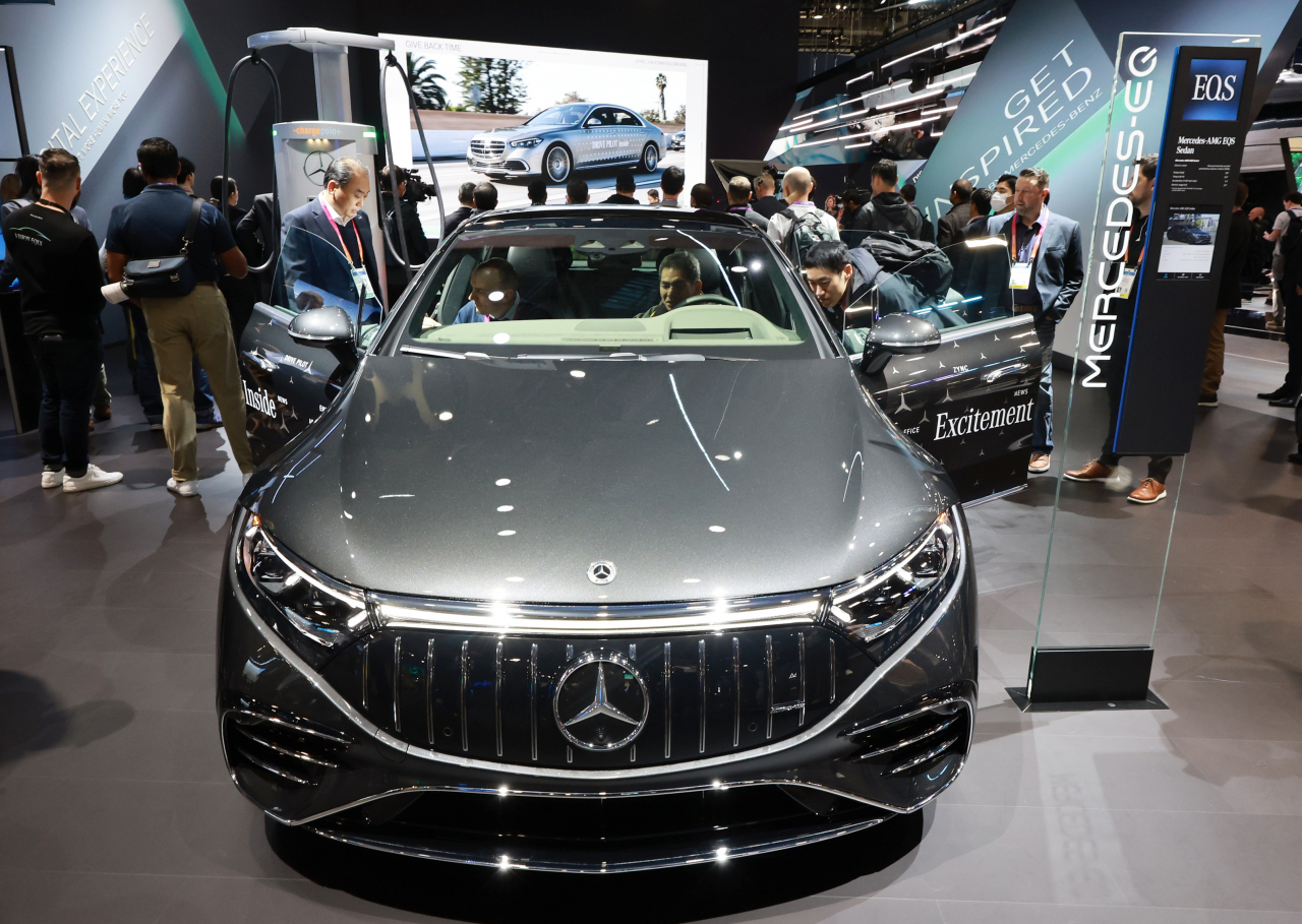 The Mercedes-Benz EQS is on display at the CES trade show on Jan. 6 in Las Vegas. (Yonhap)