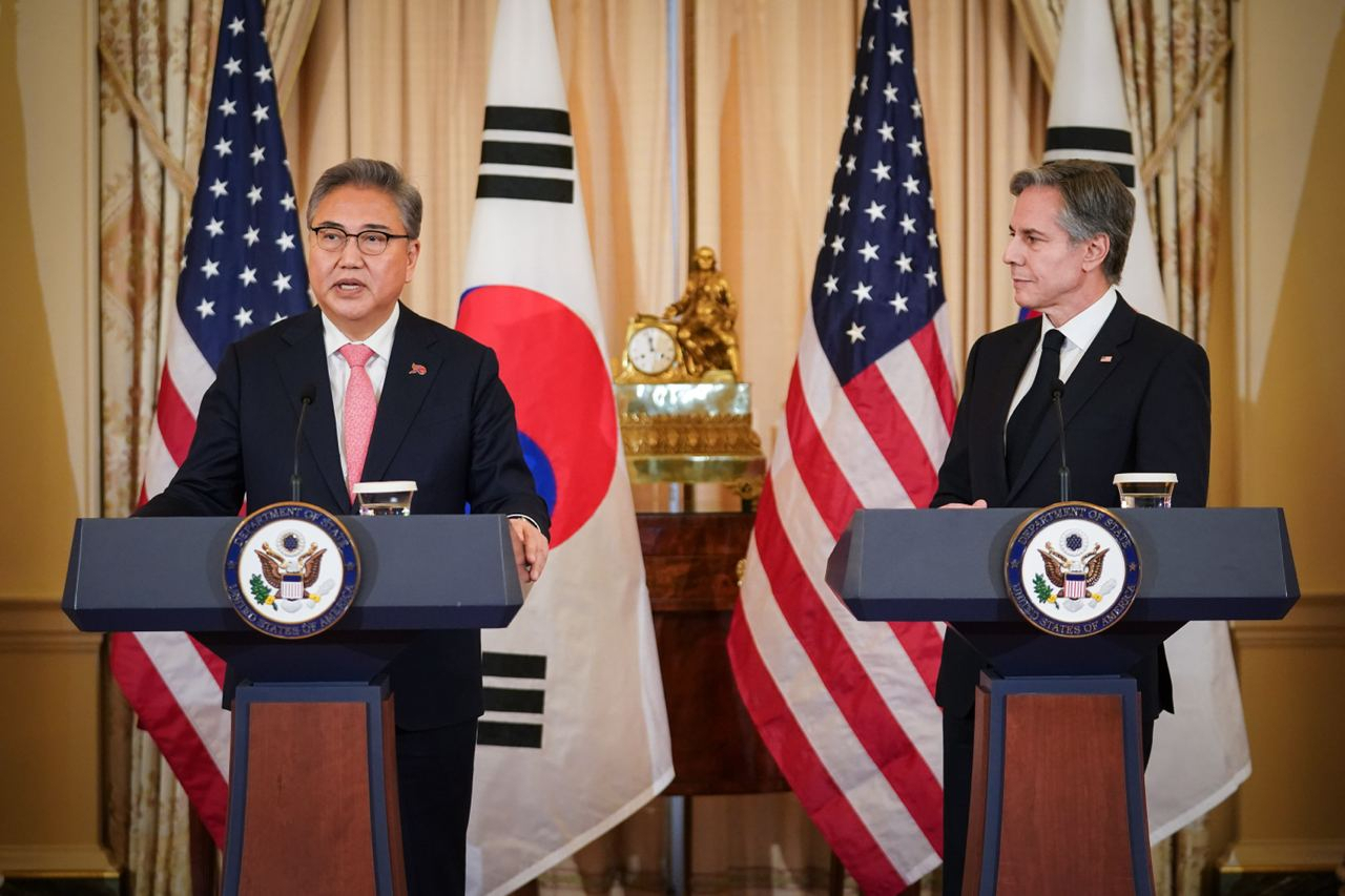 Foreign Minister Park Jin (left) speaks during a press briefing following talks with US Secretary of State Antony Blinken at the State Department on Friday. (Ministry of Foreign Affairs)