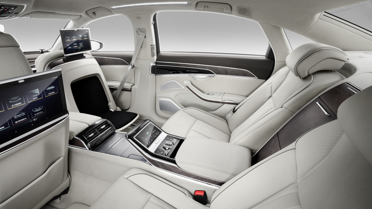 A view from the backseat of the Audi A8 L 55 TFSI quattro Premium (Audi Korea)
