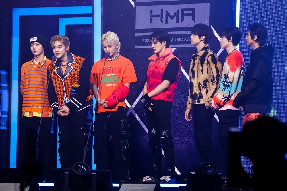 NCT Dream gives a speech during the Hanteo Music Awards 2022 ceremony that took place at the Jamsil Arena in Seoul on Saturday. (Hanteo Global)
