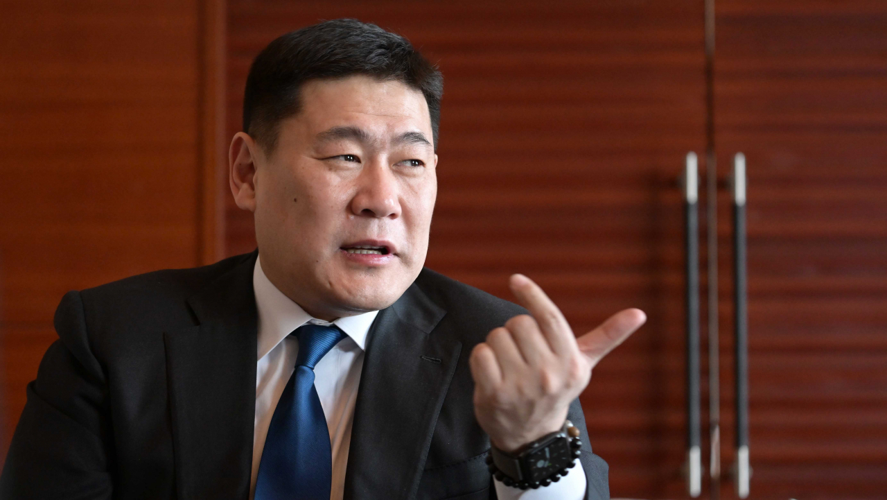 Mongolian Prime Minister Luvsannamsrai Oyun-Erdene speaks in an interview with The Korea Herald in Seoul on Friday. (Lee Sang-sub/The Korea Herald)