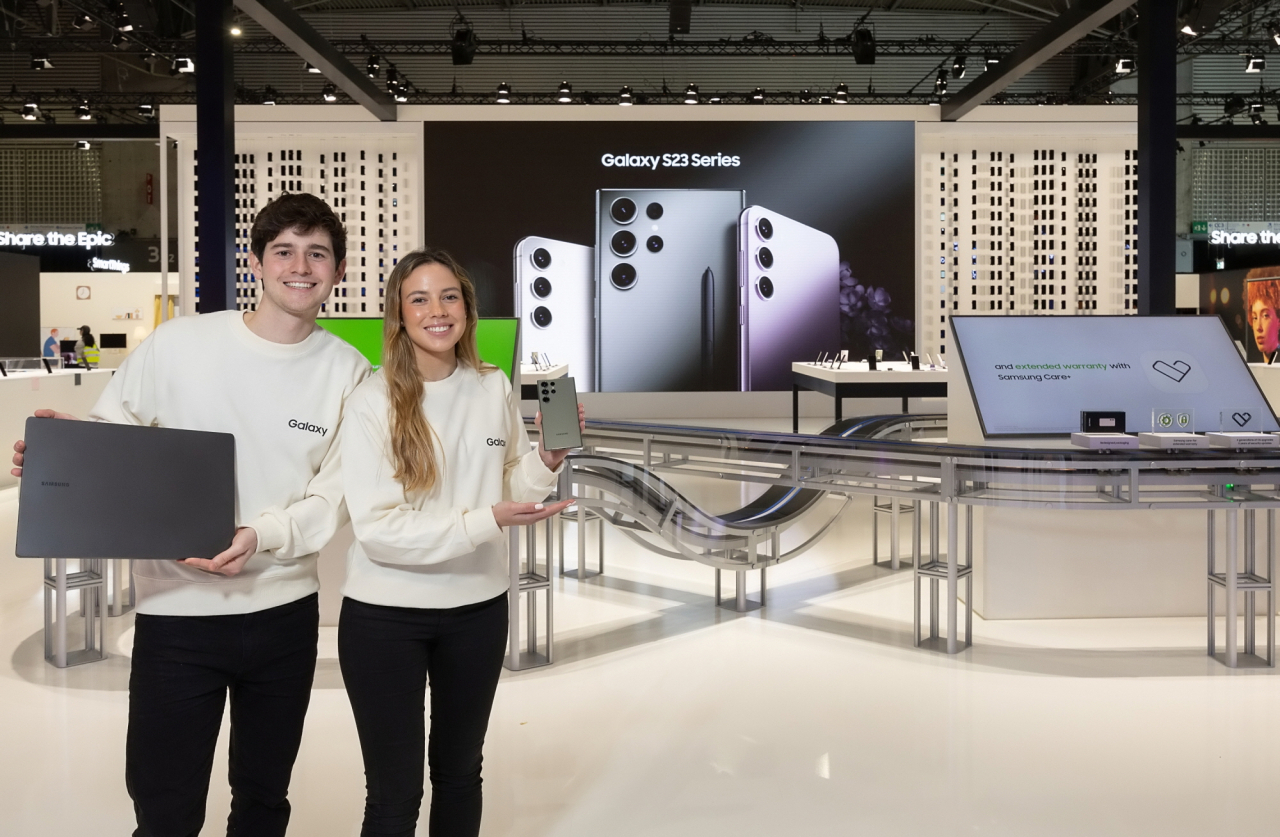 Samsung Electronics' showroom is set up at this year's Mobile World Congress in Barcelona, Spain. (Samsung Electronics)