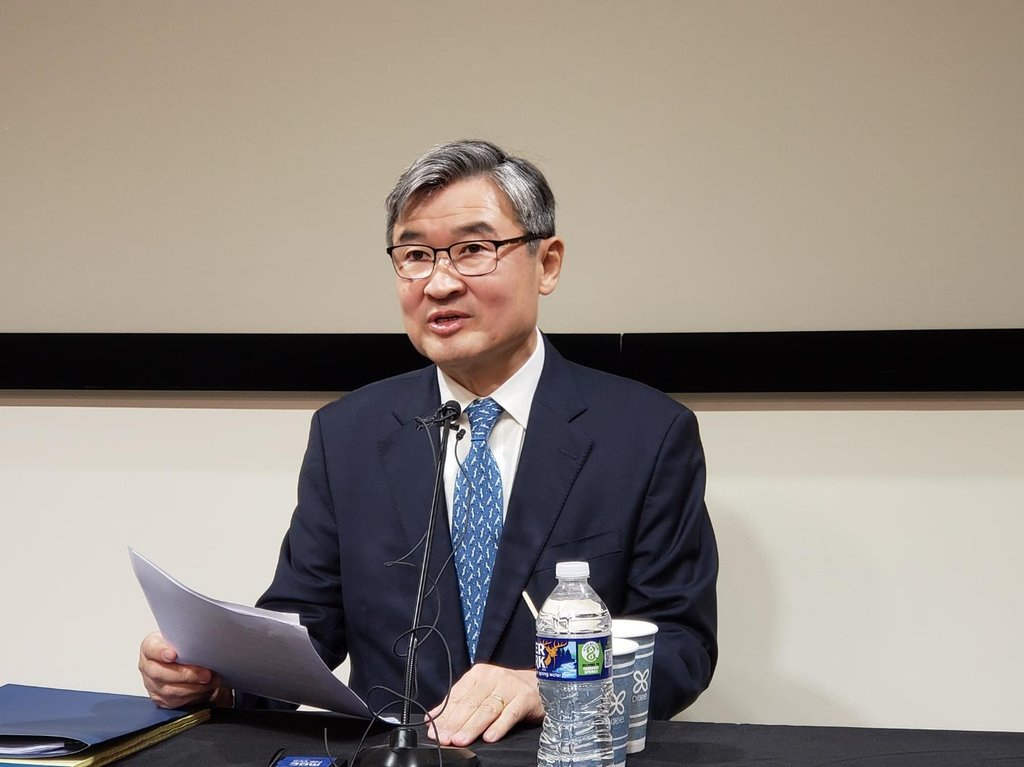 The file photo, taken Jan. 31, shows South Korean Ambassador to the United States Cho Tae-yong speaking during a meeting with reporters in Washington. (Yonhap)