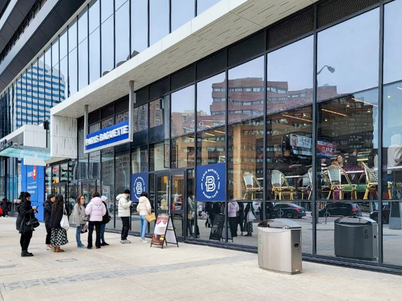 Paris Baguette’s first Canadian store in Toronto (SPC Group)