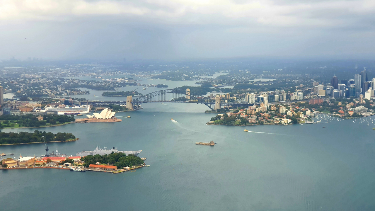 Sydney Helitours allows spectacular views of the city's world famous harbor. (Paul Kerry/The Korea Herald)