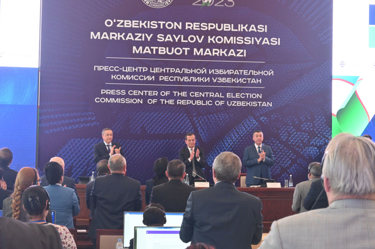 Chairman of the Central Election Commission (CEC) of the Republic of Uzbekistan, Nizomxodjayev Zayniddin Maxamatovich addresses a press briefing on the referendum results on Monday at 11 AM at the Tashkent Press Center in Uzbekistan. (Sanjay Kumar/The Korea Herald)