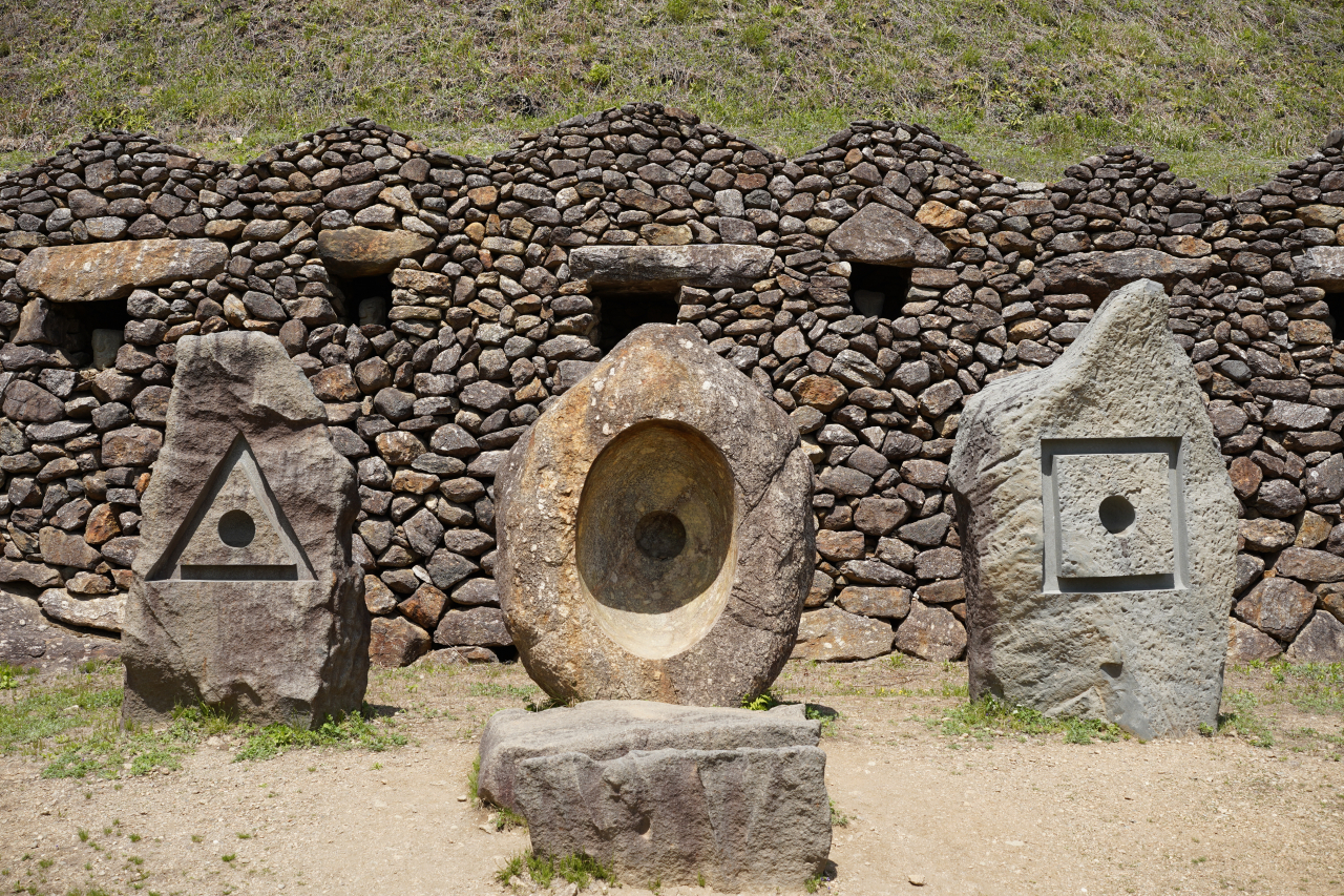 The altar at Samseong-gung (Lee Si-jin/The Korea Herald)