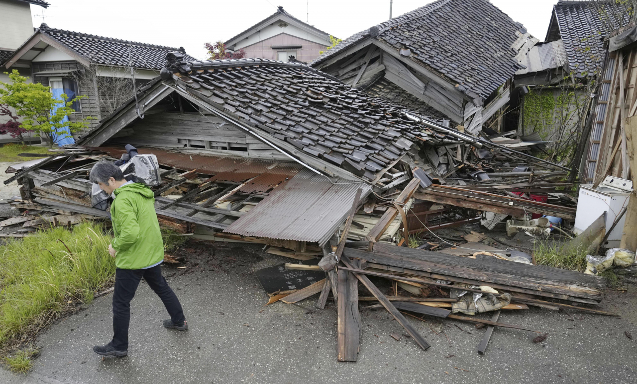 A house damaged by Friday's earthquake is seen in Suzu city, Ishikawa prefecture, central Japan Saturday. A strong, shallow earthquake hit central Japan on Friday afternoon. (AP-Yonhap)