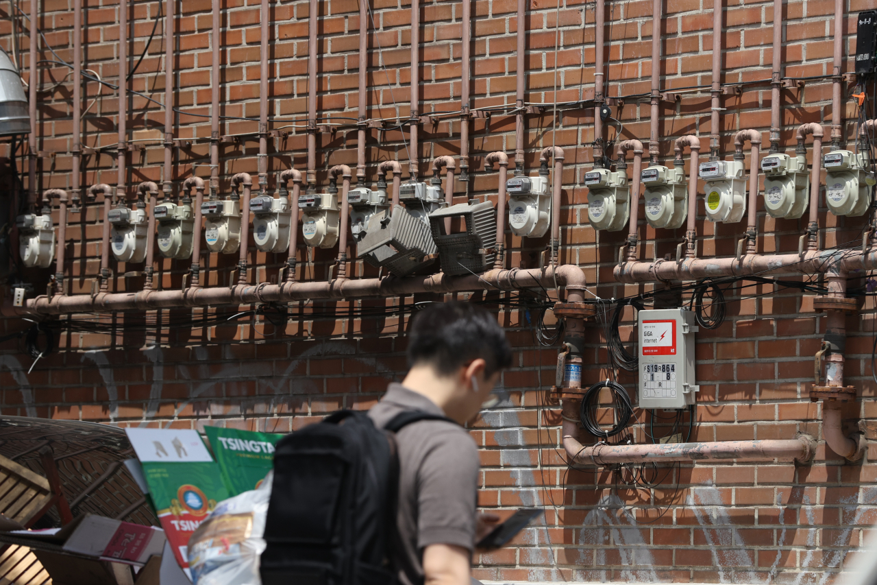 This file photo taken last Sunday, shows electric meters set up at a residential building in Seoul. (Yonhap)