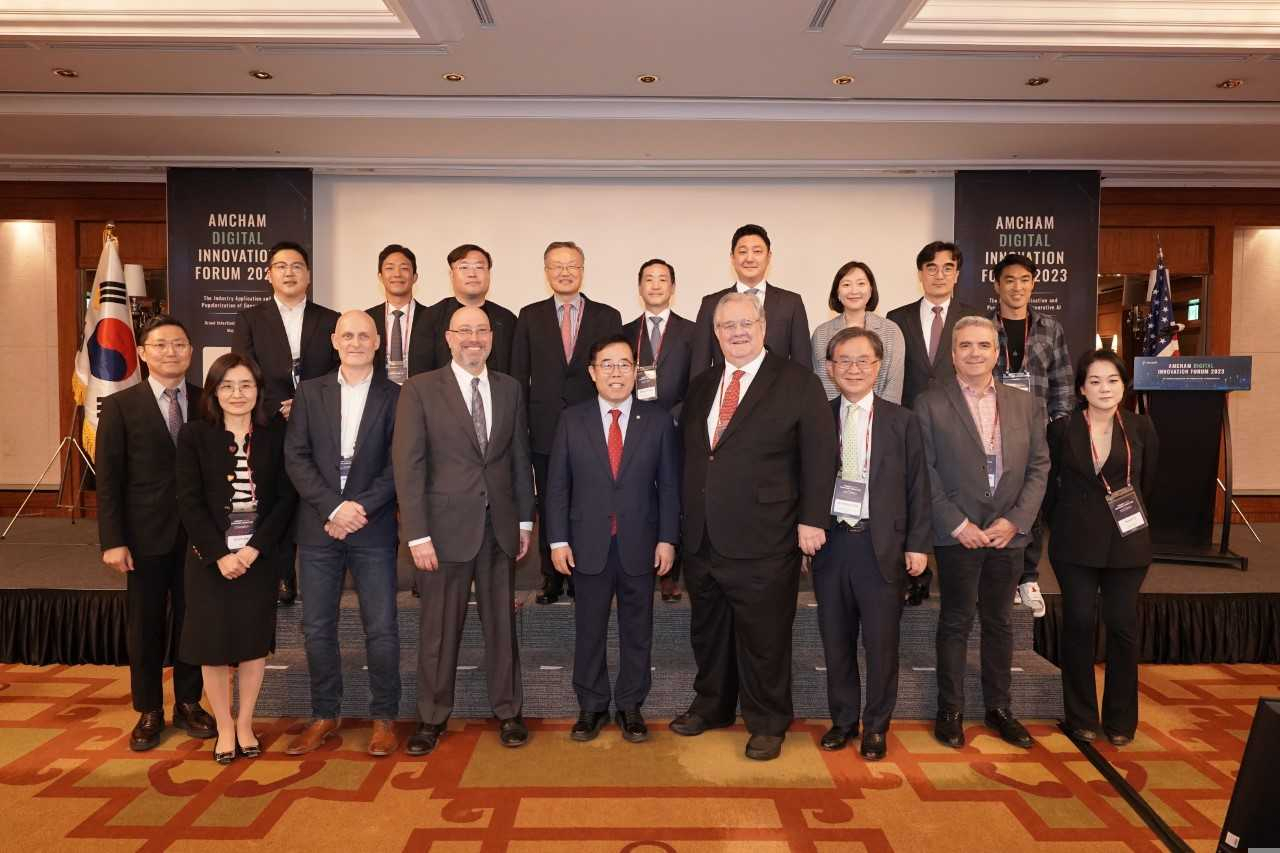 Speakers of the AmCham Digital Innovation Forum 2023 pose for a photo before the event starts at a Seoul hotel on Monday. (AmCham)