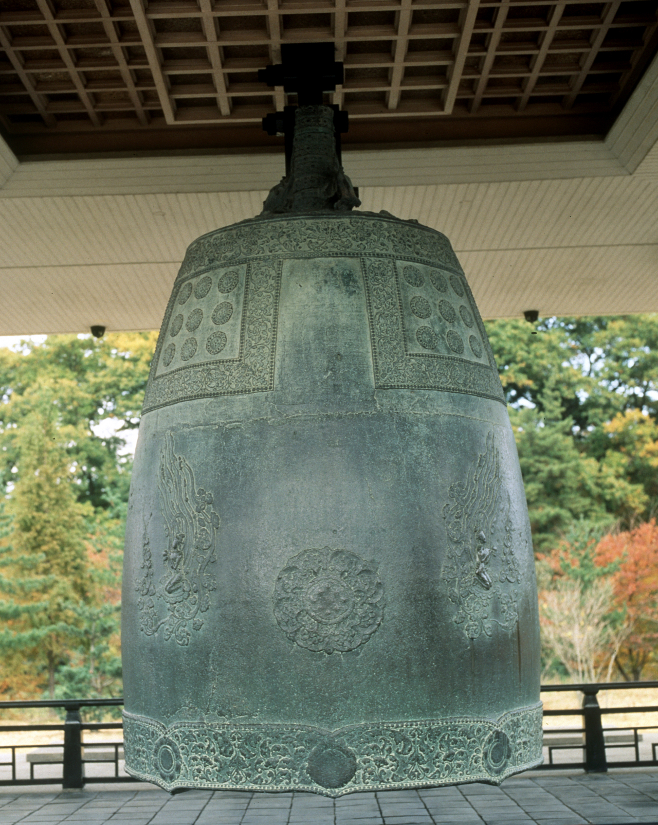 The Sacred Bell of King Seongdeok at Gyeongju National Museum in North Gyeongsang Province (Academy of Korean Studies)