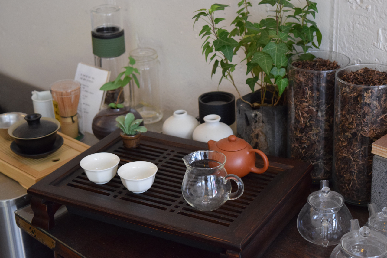 Various tea related items on display for sale at Woongcha in Eungpyeong-gu, Seoul, May 12. (Kim Hae-yeon/ The Korea Herald)