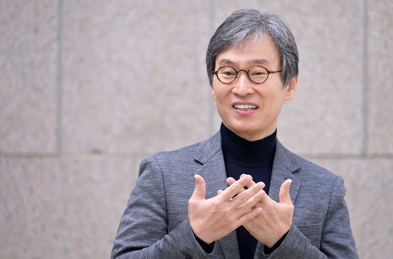 Novelist Lee Jung-myung speaks during an interview with The Korea Herald, in Seocho-gu, southern Seoul, in April. (Lee Sang-sub/The Korea Herald)