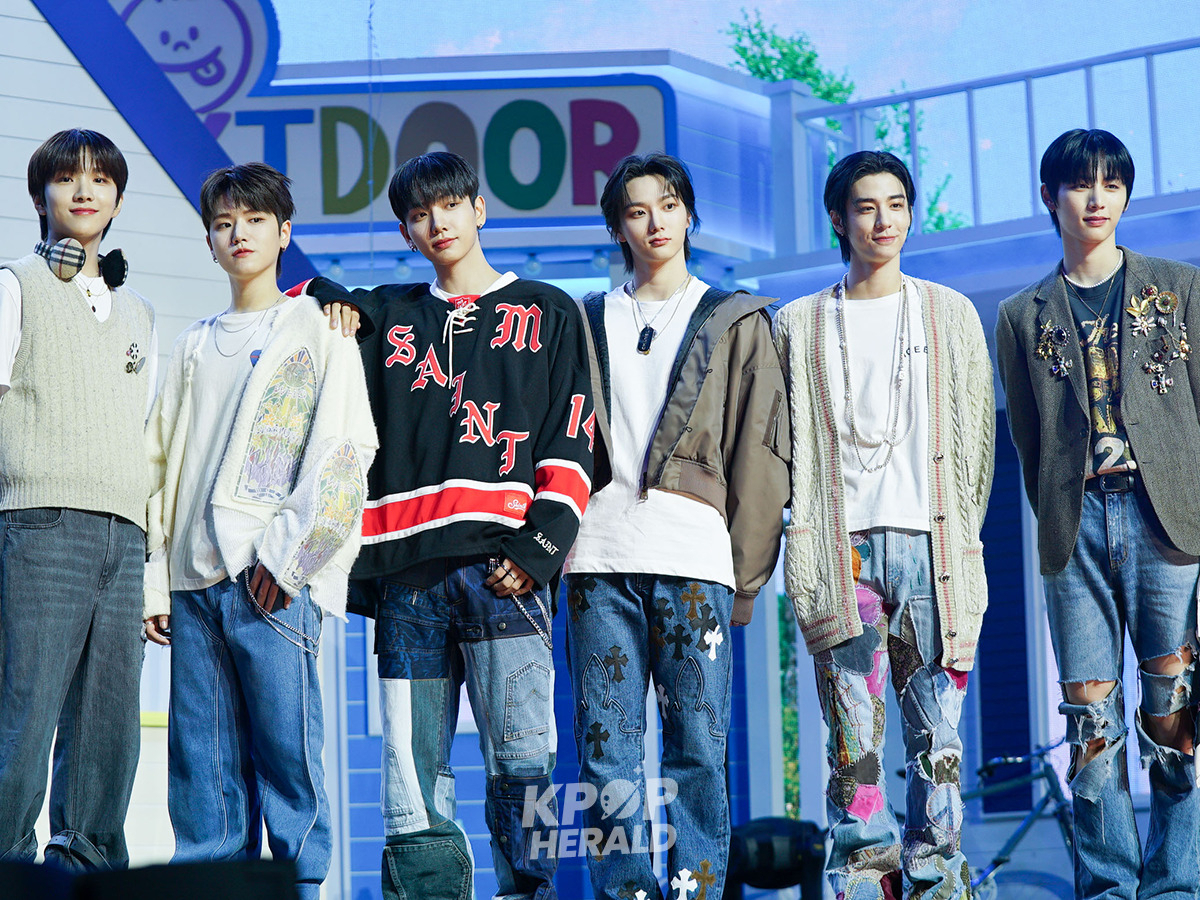 K-pop boy band Boynextdoor poses at the group's debut media showcase in Seoul on Tuesday. (Kim Dong-joo/The Korea Herald)