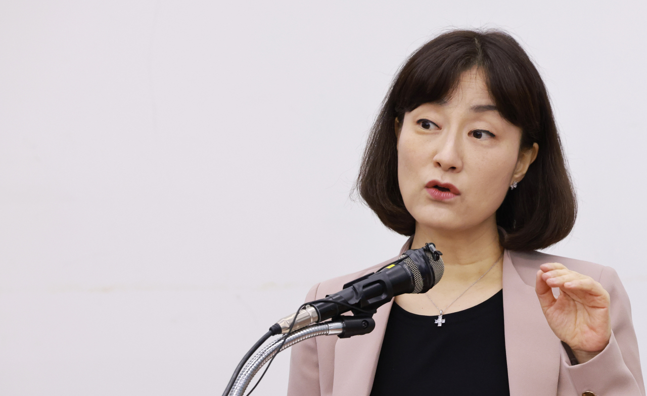 Author Jeong A-eun speaks during a press conference held in Seoul on May 16. (Yonhap)