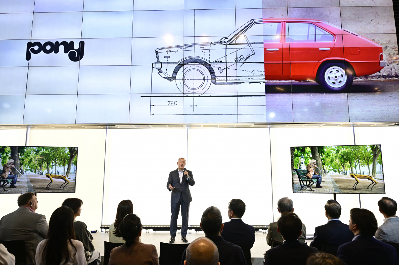 Hyundai Motor Group Executive Chair Chung Euisun speaks during the opening ceremony for “Pony, the timeless,” an exhibition honoring its first mass-produced car, the Pony, at Hyundai Motor Studio Seoul in Gangnam on Wednesday. (Hyundai Motor Group)