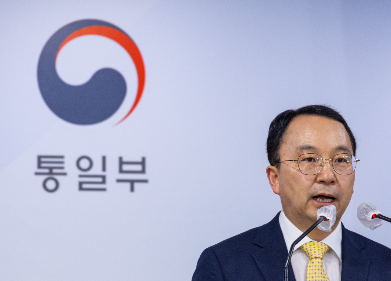 Koo Byoung-sam, a spokesperson for South Korea's Unification Ministry, speaks during a regular press briefing at the Government Complex Seoul on Monday. (Yonhap)