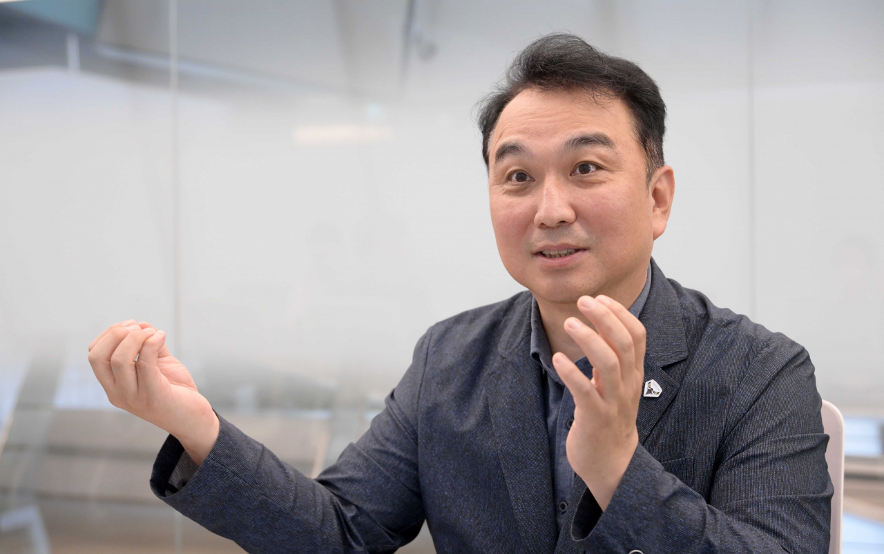 Bang Min-soo, CEO of Kolon Glotech, speaks in an interview with The Korea Herald at the Kolon Group's headquarters in Seoul on June 12. (Lee Sang-sub/The Korea Herald)
