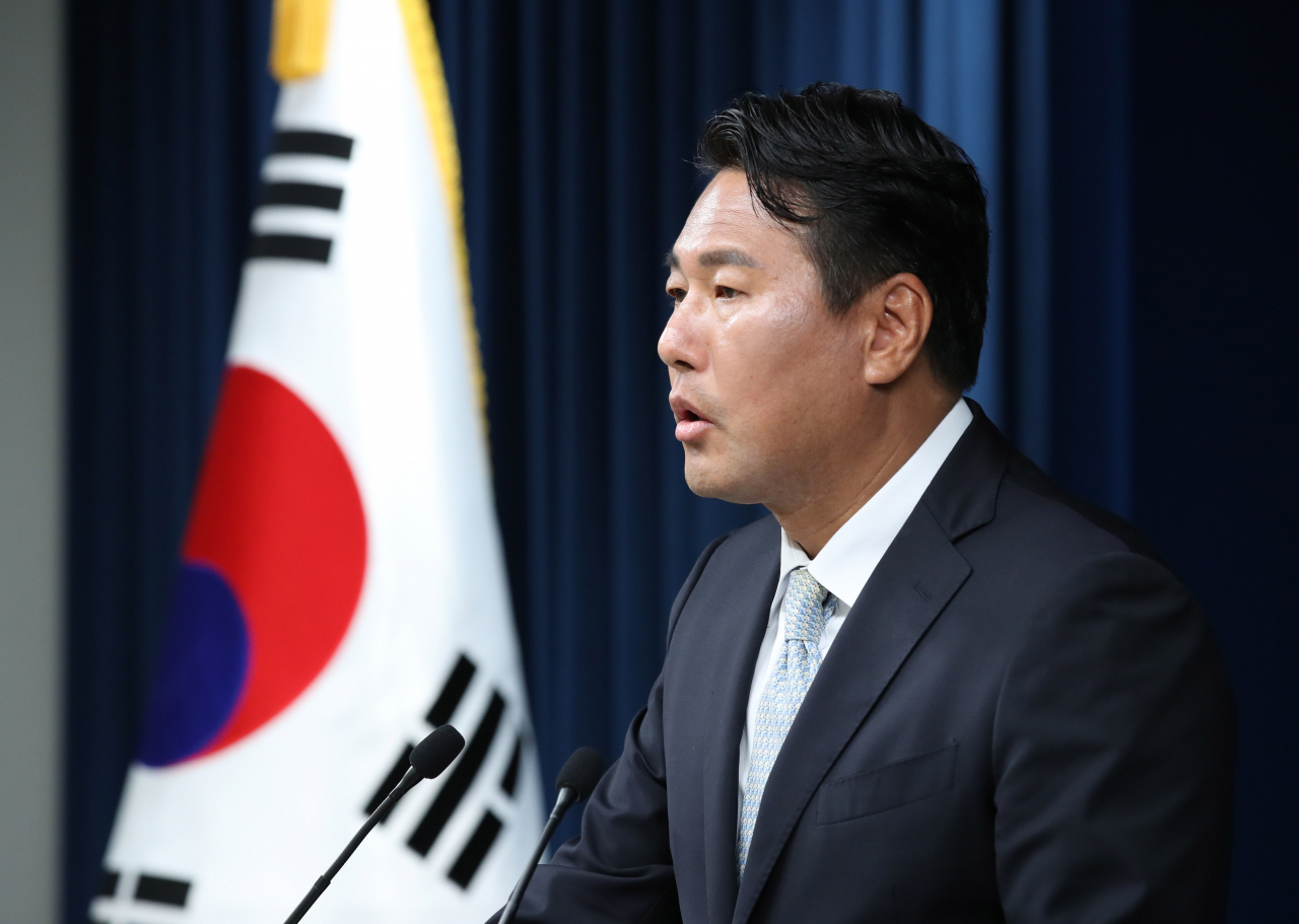 Principal Deputy National Security Adviser Kim Tae-hyo speaking during a press briefing at the presidential office in Seoul, June 13 (Yonhap)