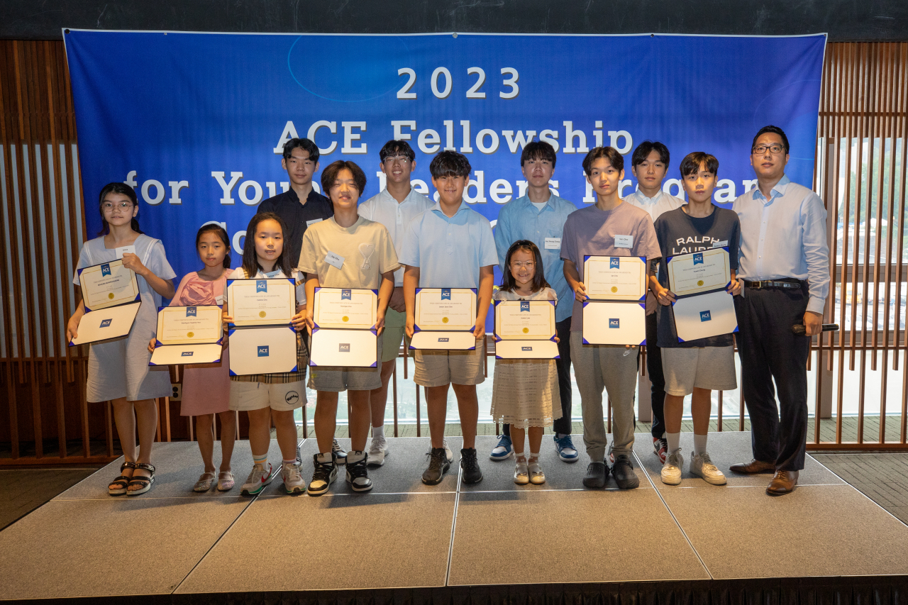 Participants of the ACE 2023 Fellowship for Young Leaders Program last Saturday at the Seoul Club in Seoul