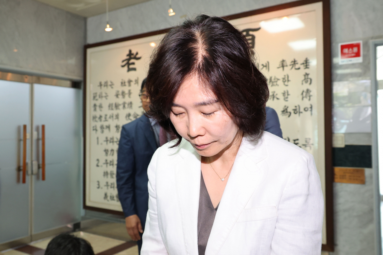 Kim Eun-kyeong, the head of the Democratic Party of Korea reform committee, came under public criticism after saying votes from older people should not count as much as votes from younger people. (Yonhap)