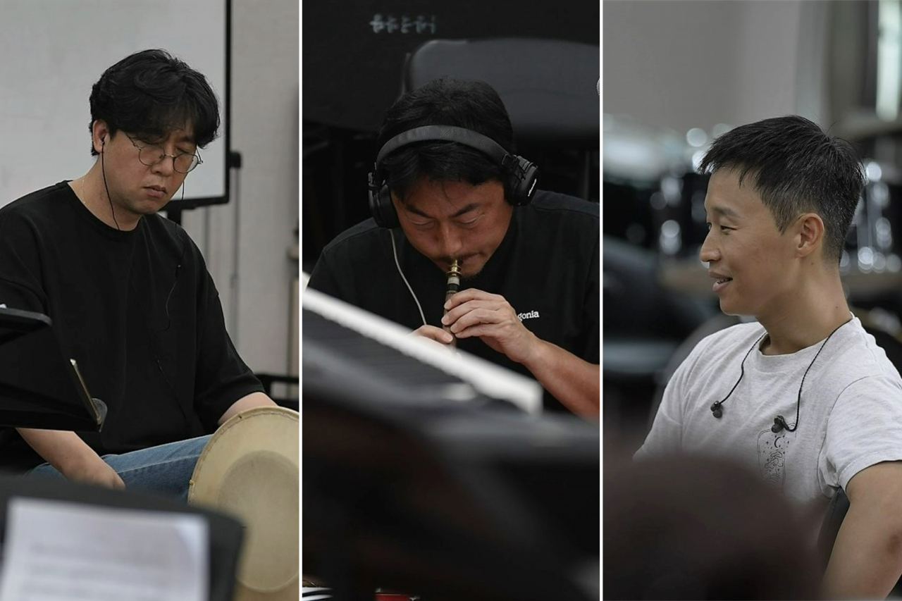 From left: Hwang Min-wang, Sung Si-young and Lee Il-woo rehearse for 