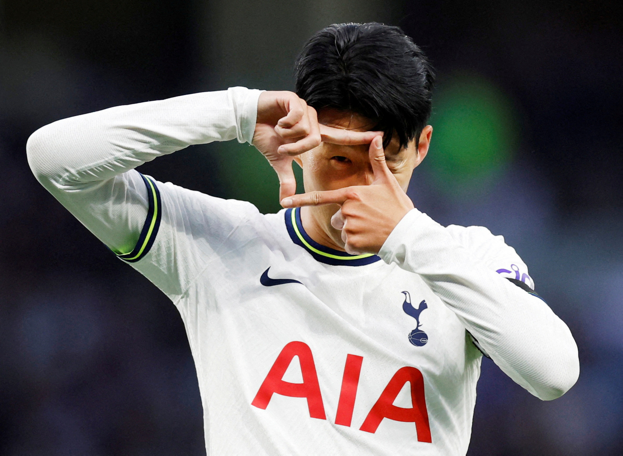 Tottenham Hotspur's Son Heung-min celebrates scoring the team's fourth goal, September 17, 2022 (Reuters-Yonhap)